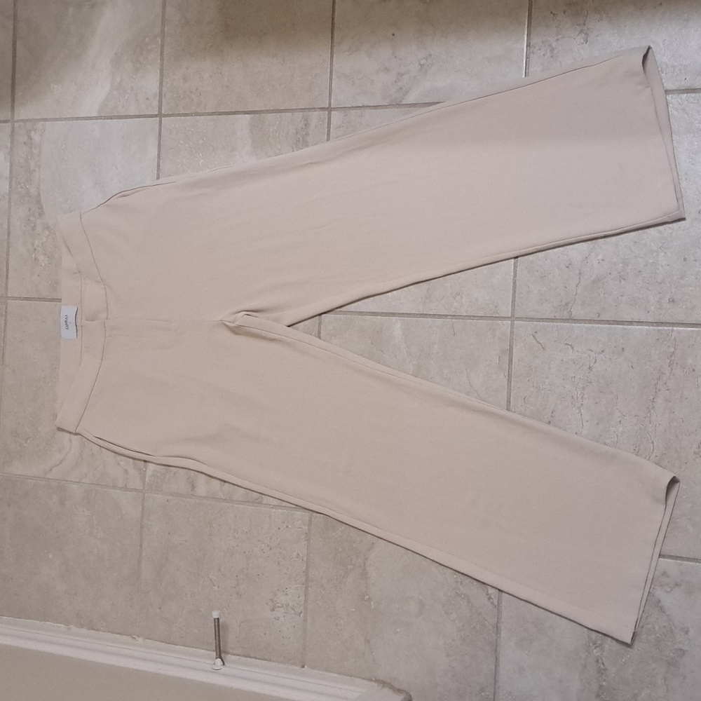 ZAHRAA The Label sz LARGE cream wide leg silky pants, $140.00
